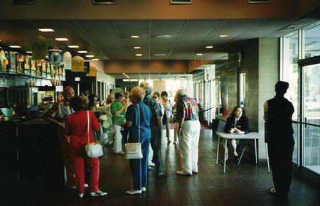 Old Orchard 3 - Lobby